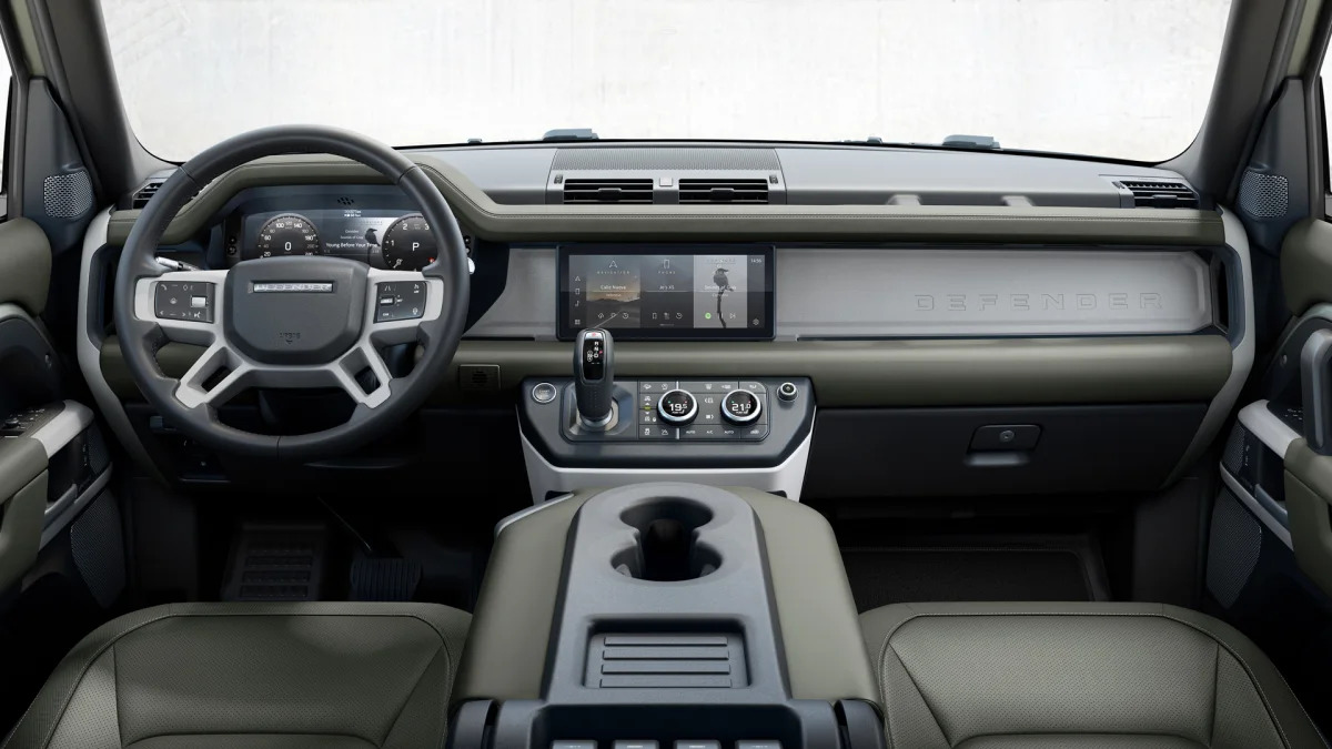2020 Land Rover Defender 110 dash green