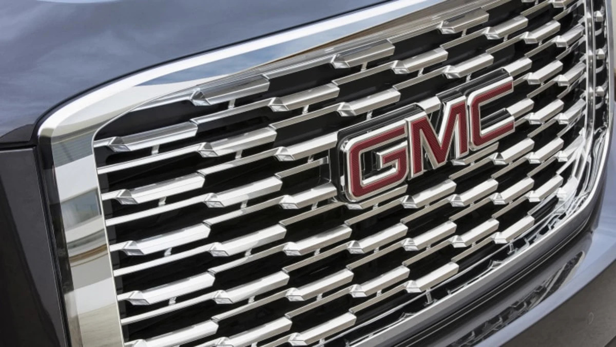 2018 GMC Yukon Denali gets a sculpted new grille