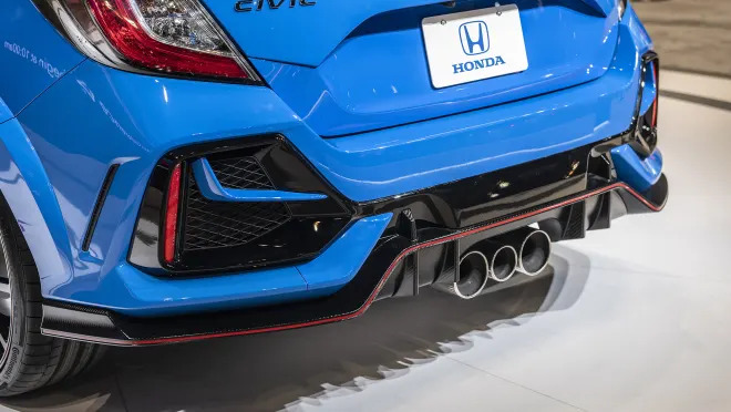 2020 Honda Civic Type R Gets New Tech but Retains All Its Driver Engagement