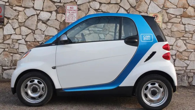 Here's how Daimler is evolving its tiny Smart car for self-driving