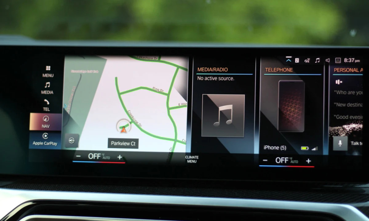 CarPlay fully setup in BMW iX (Mainscreen, Cluster and Heads-up