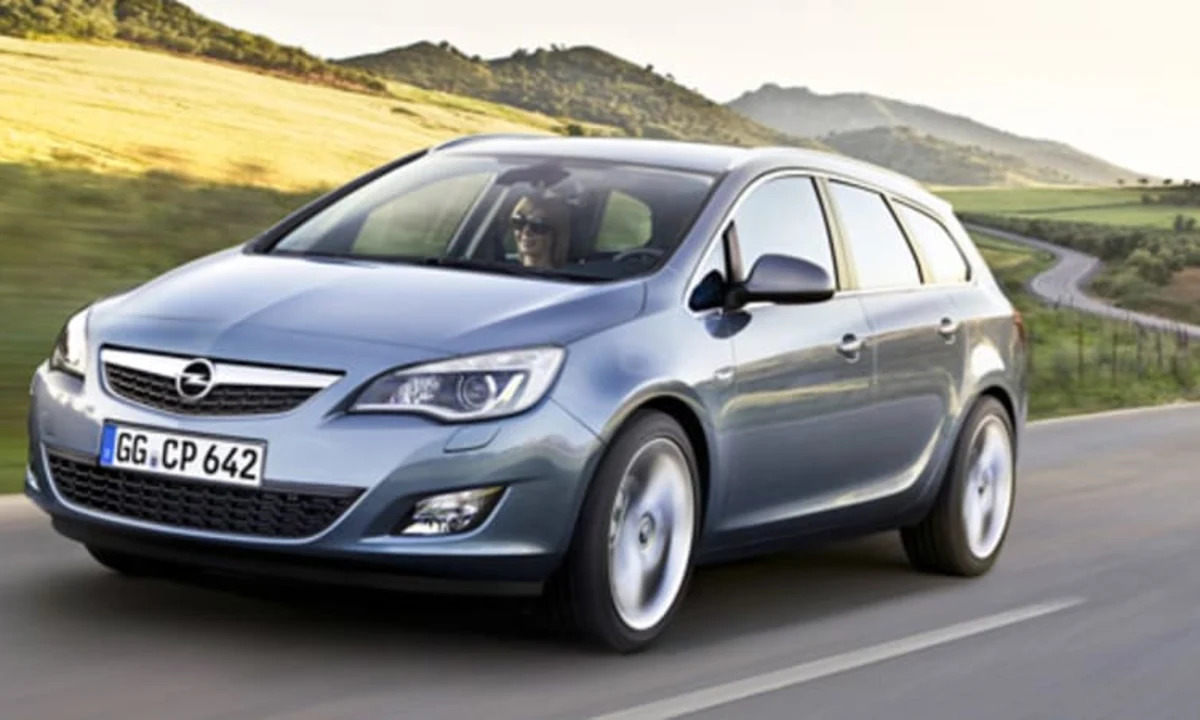 GM unveils Opel Insignia Sports Tourer wagon, will debut at Paris auto show