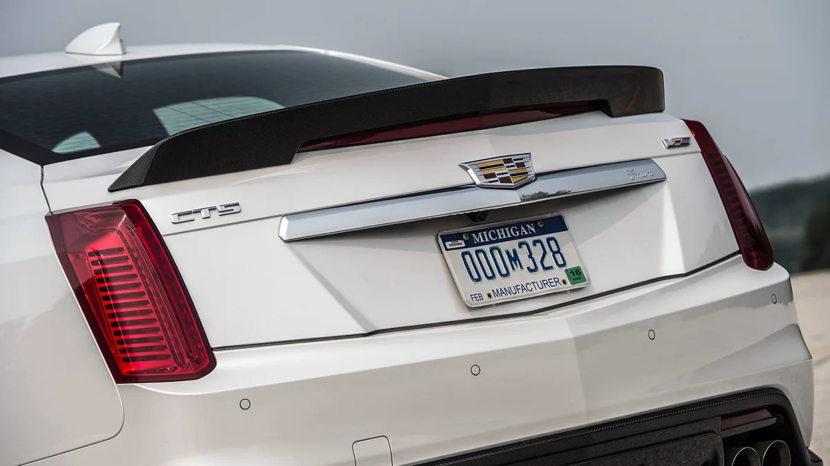 2016 Cadillac CTS-V rear detail