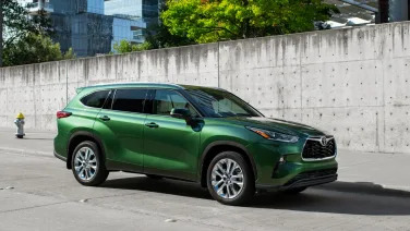 Report: The Toyota Highlander is going all-electric