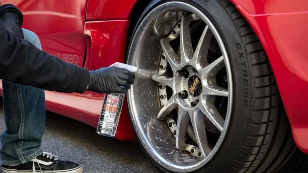 Chemical Guys Decon Pro Iron Remover and Wheel Cleaner 2