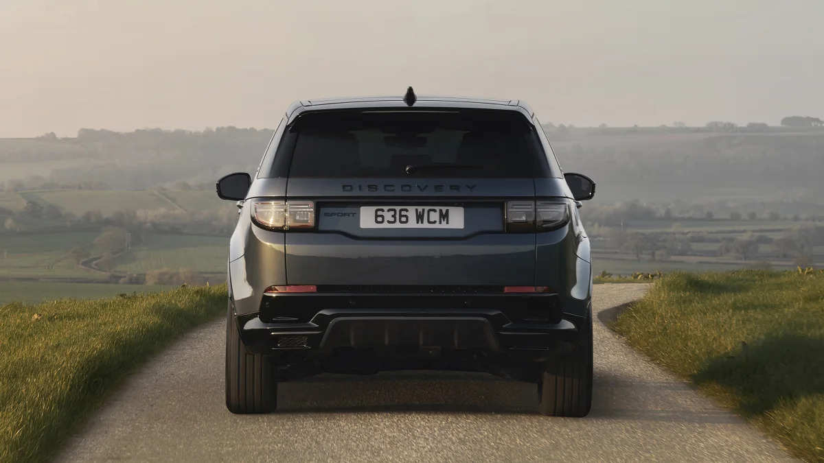 2024-land-rover-discovery-sport-6