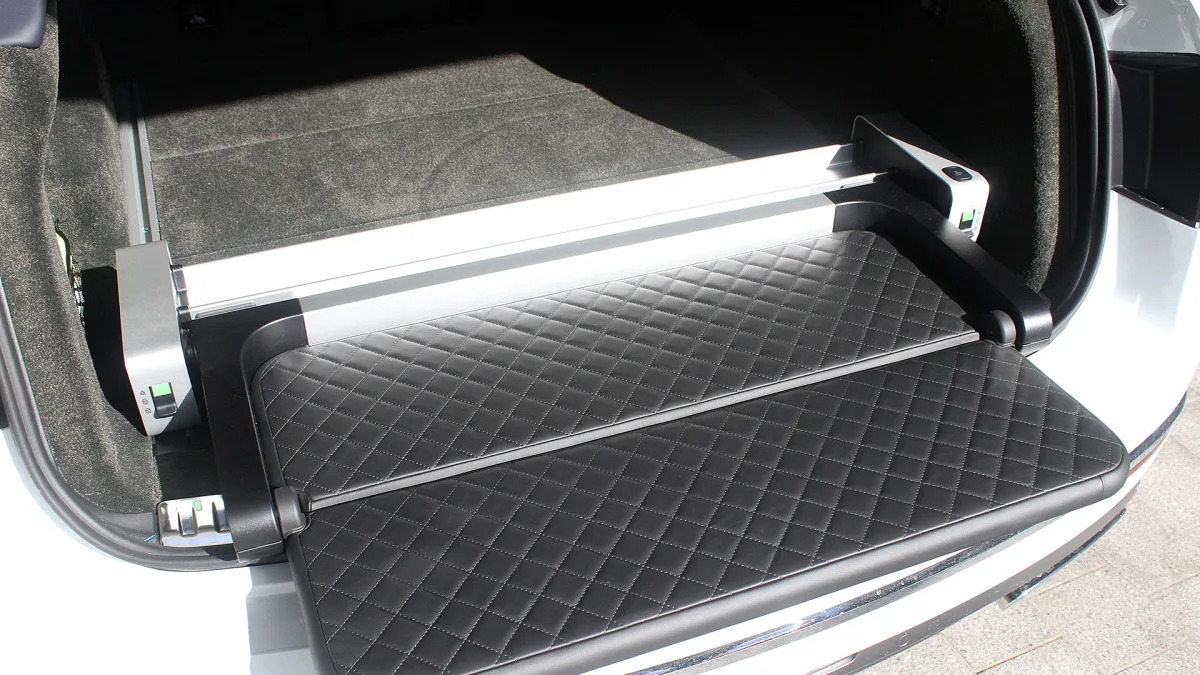 2016 Bentley Bentayga rear cargo area fold out tray