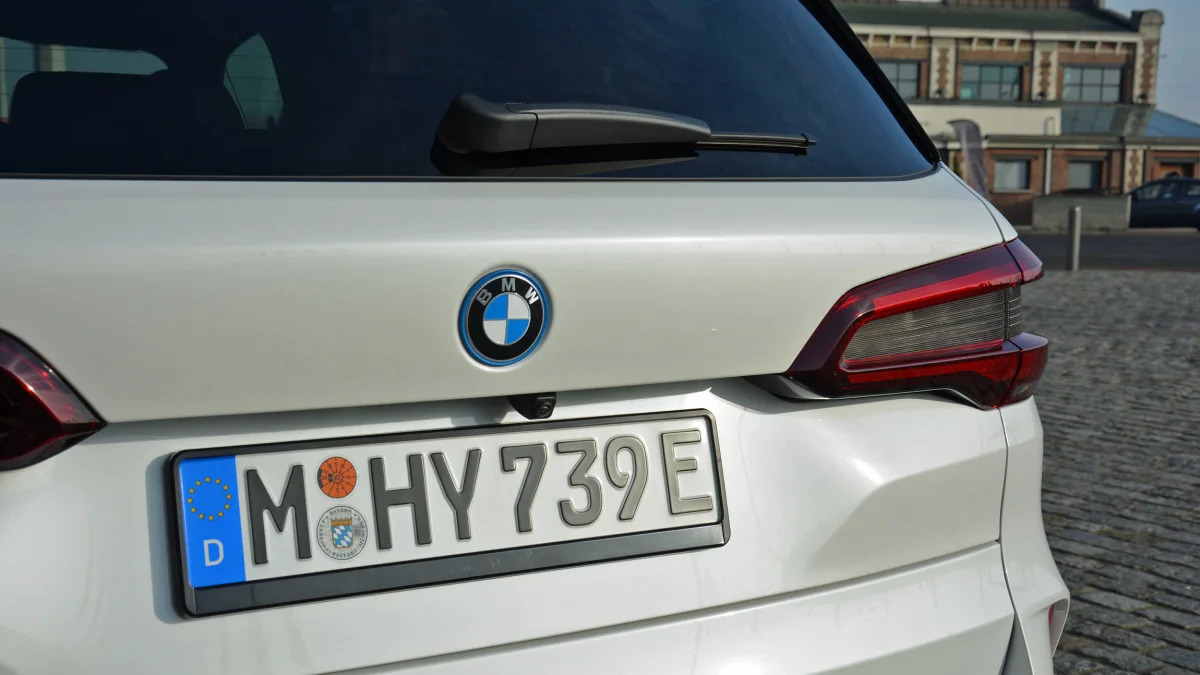 2023 BMW iX5 prototype