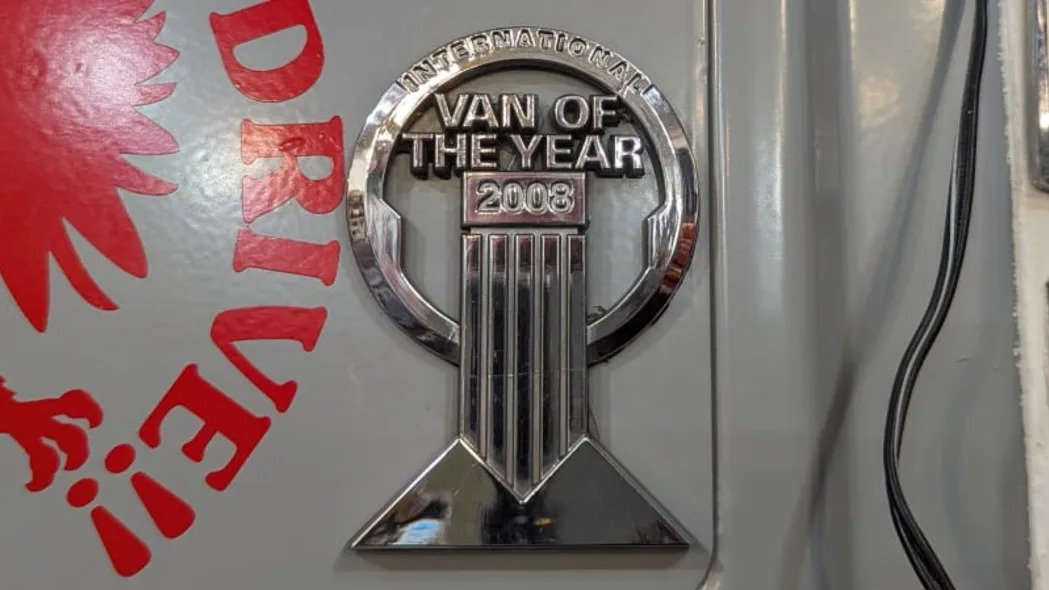 International Van of the Year 2008 Award Emblem photo by Murilee Martin
