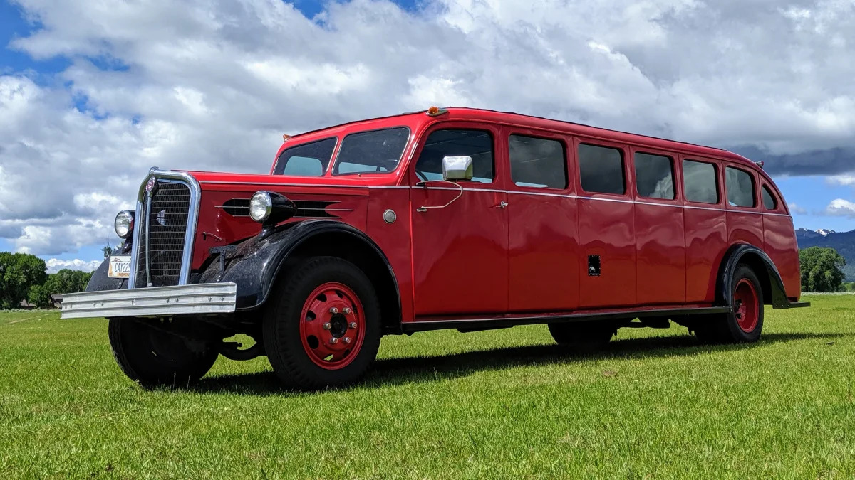 Legacy-Classic-Trucks-Mount-Rainier-Kenworth-Motor-Coach-Grass