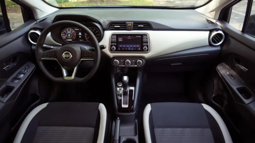 2020 Nissan Versa SV interior