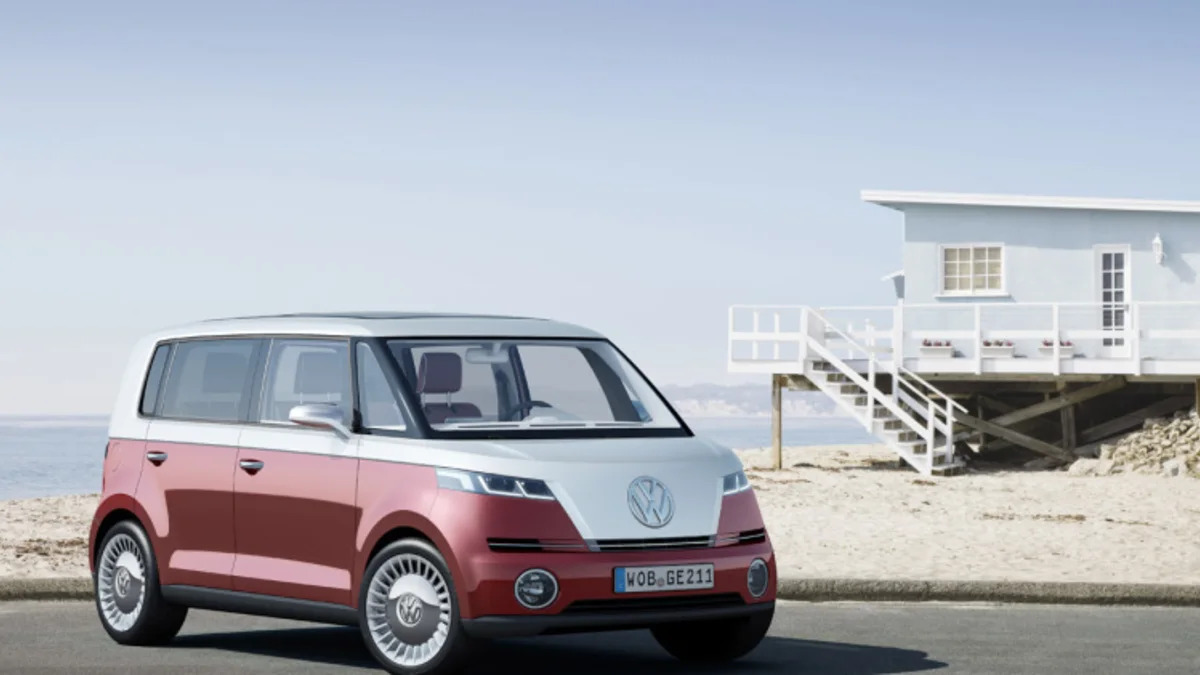 Volkswagen Bulli Microbus Concept front three-quarter
