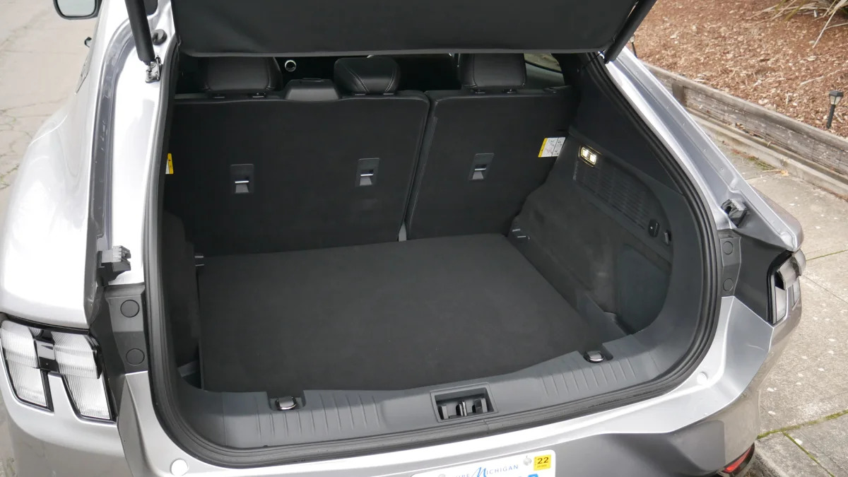 2021 Ford Mustang MachE luggage test floor low