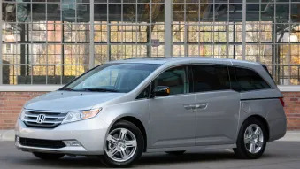 2011 Honda Odyssey: Review