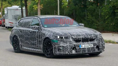 BMW M5 Touring spied from all angles