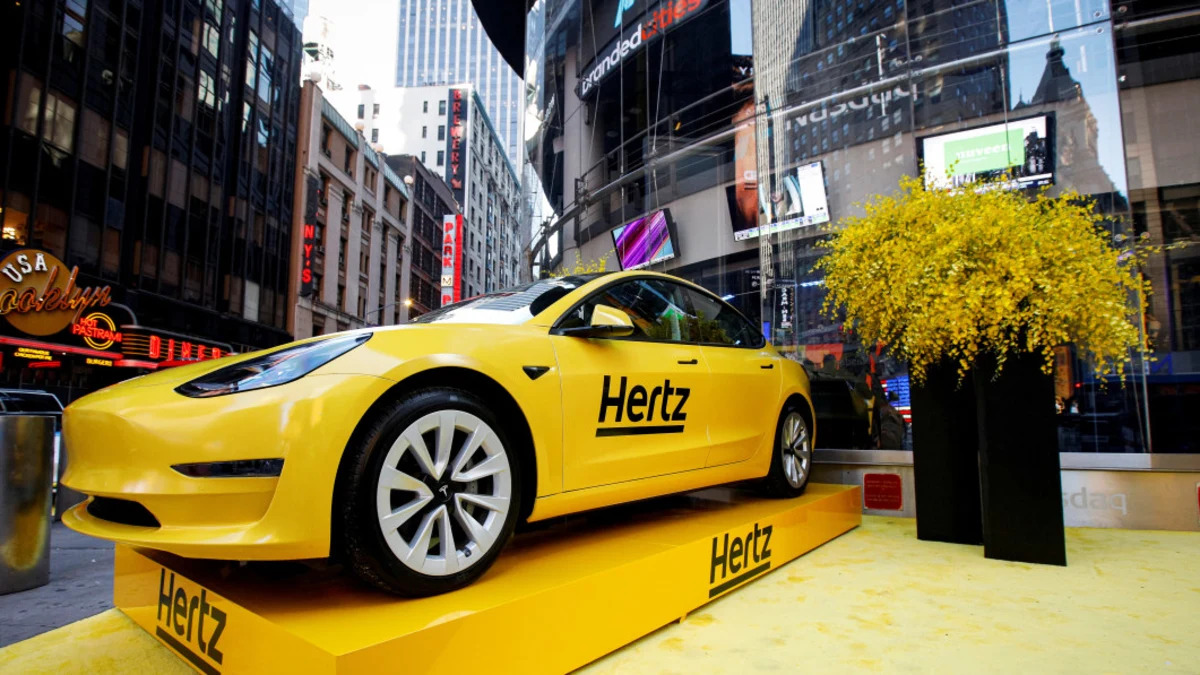 Hertz hits Tesla rental customer with $277 'refueling' fee