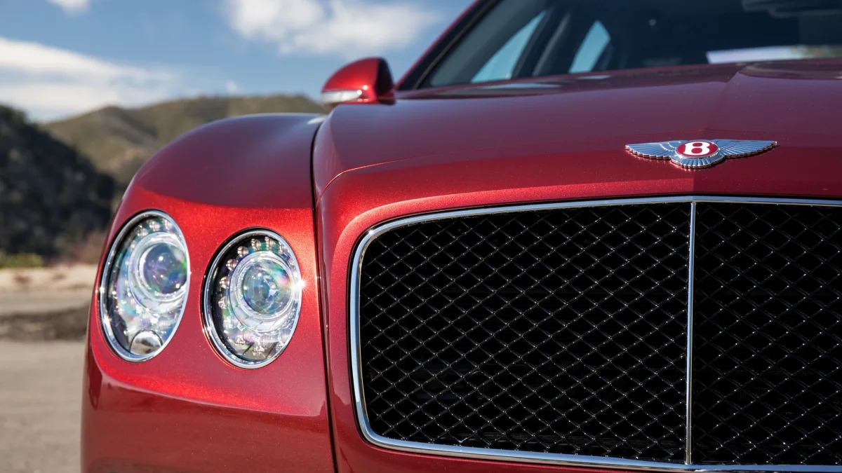 2016 Bentley Flying Spur V8 S front detail