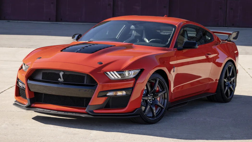 2022 Ford Mustang Shelby GT500_01