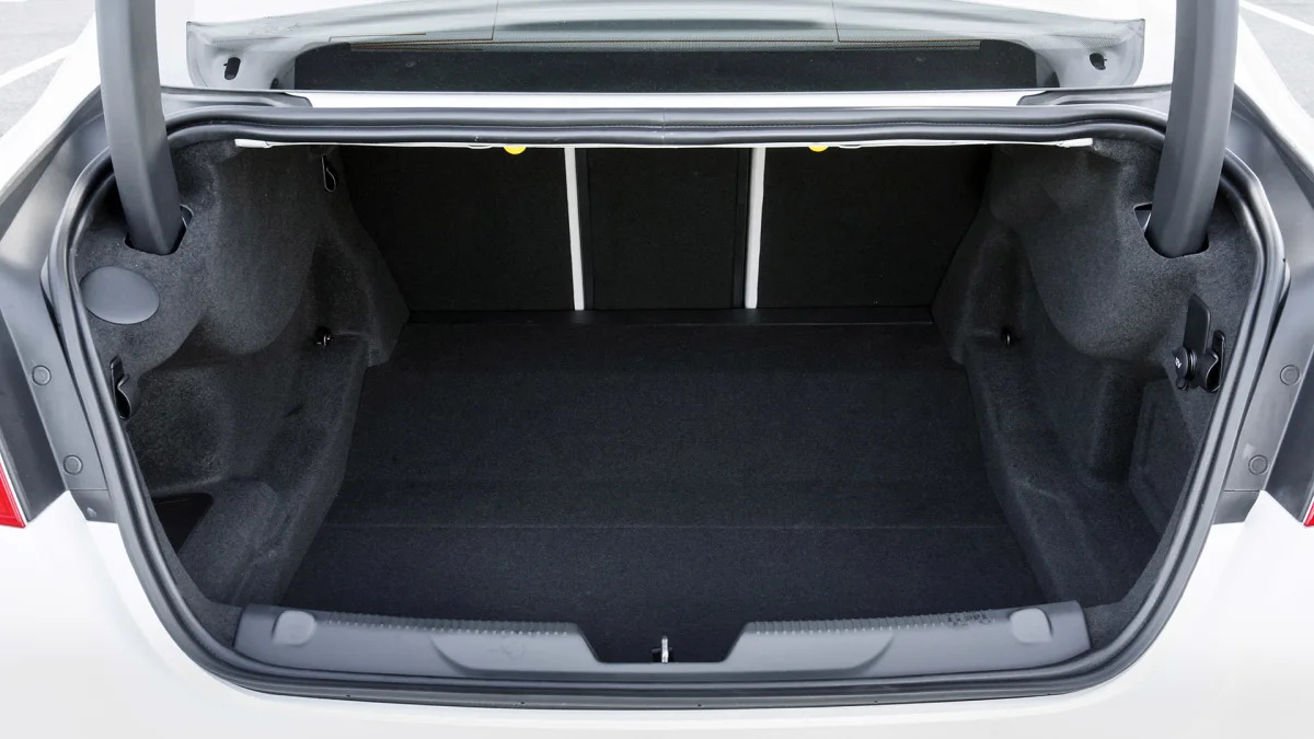 2017 Jaguar XE trunk