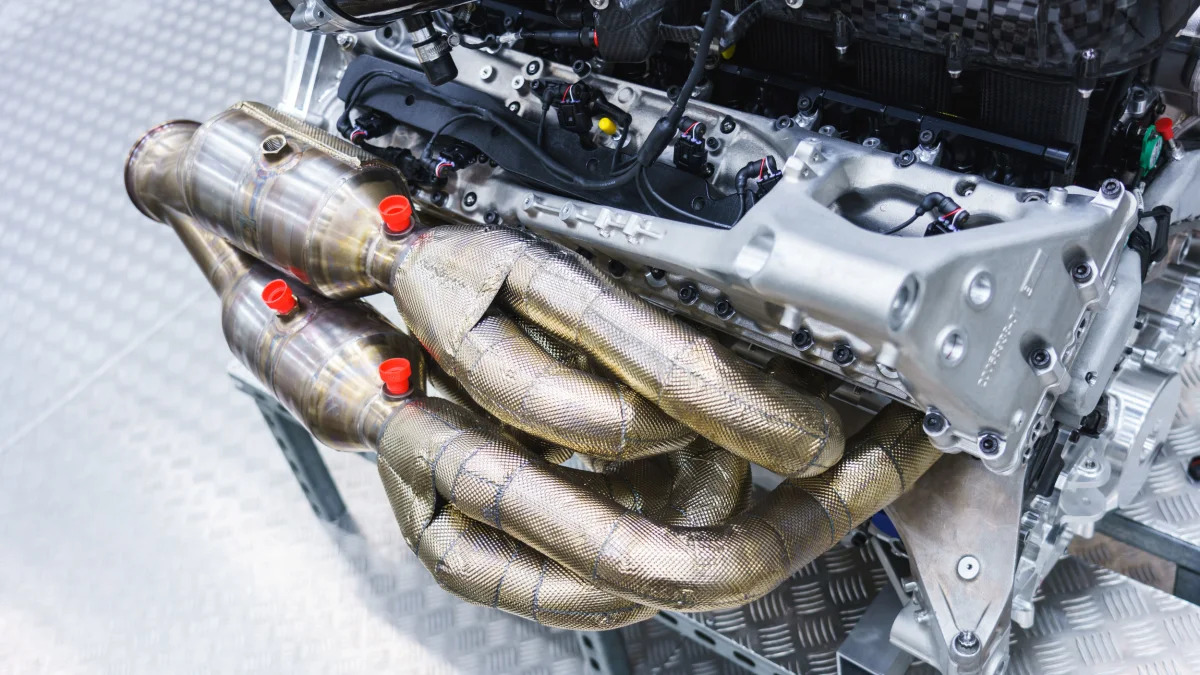 Aston Martin Valkyrie engine