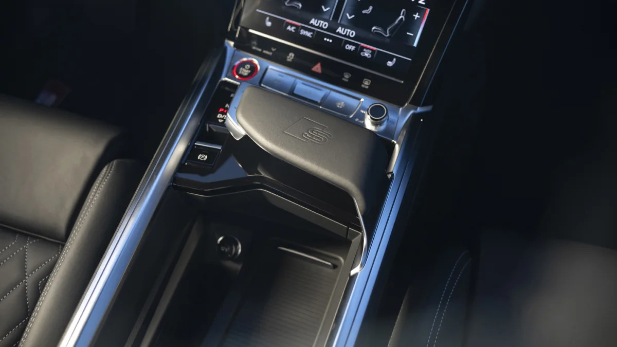 Audi SQ8 E-Tron Coupe center console