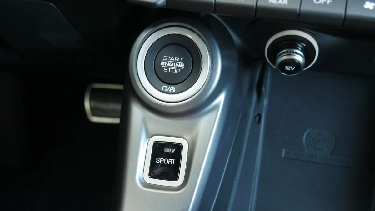 2024 Dodge Hornet RT start button and sport button