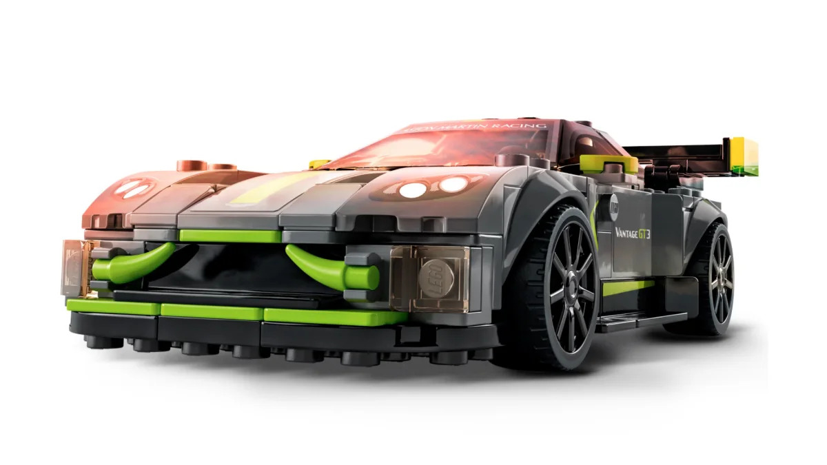 Lego Speed Champions Aston Martin Valkyrie AMR & Vantage GT3 6