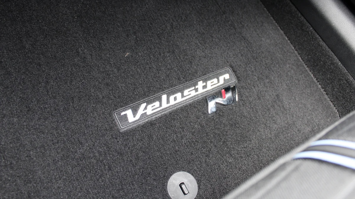 2022 Hyundai Veloster N - floor mat logo