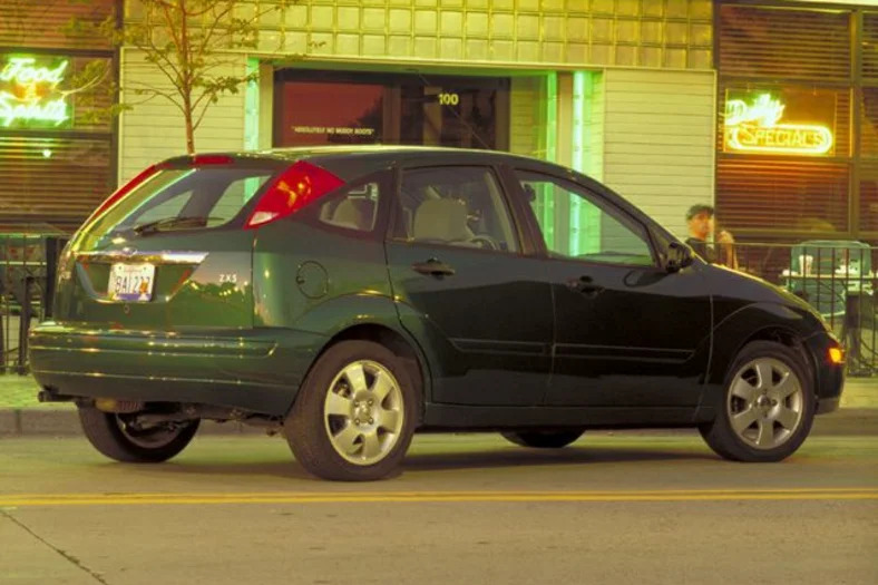 2002 Ford Focus ZX5 4dr Hatchback : Trim Details, Reviews, Prices 