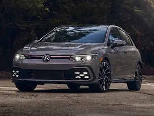 2022 Volkswagen Golf SE