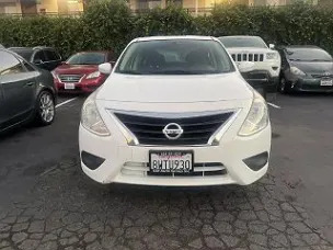 2016 Nissan Versa SV