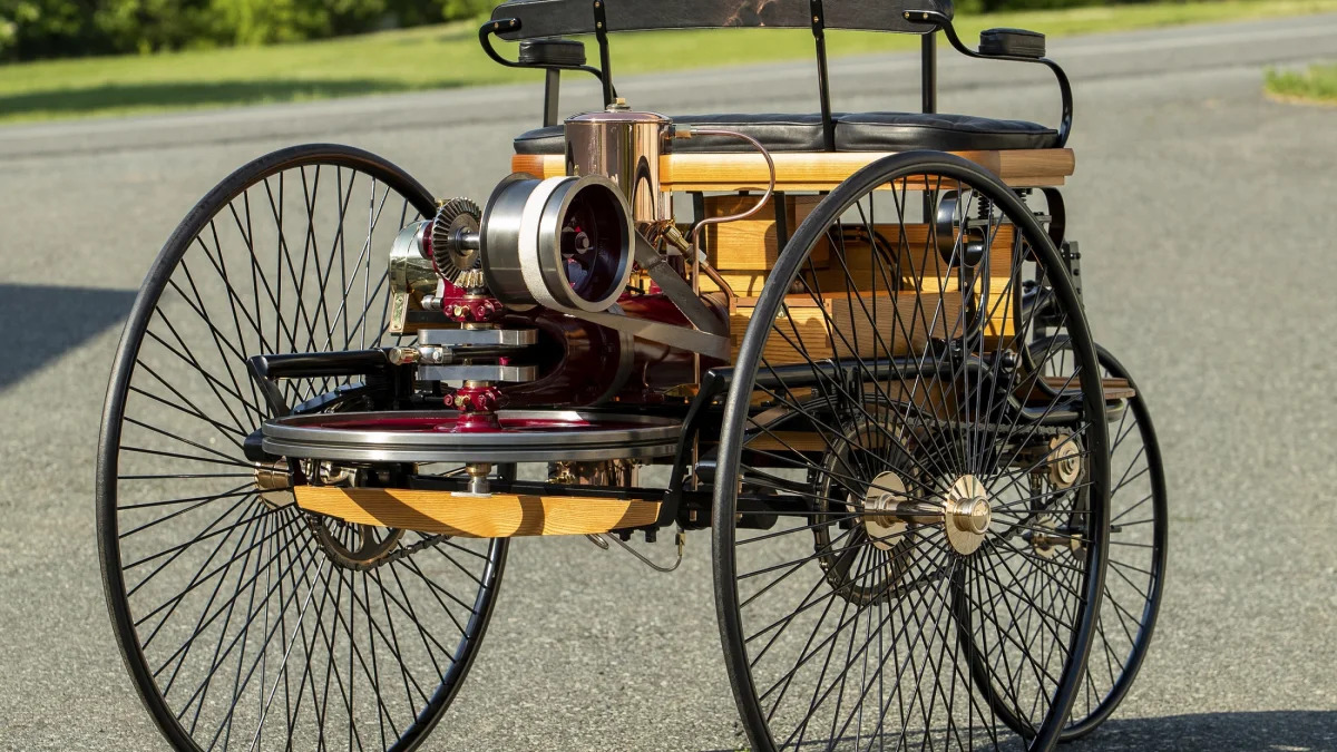 1886 Benz Patent Motorwagen Replica