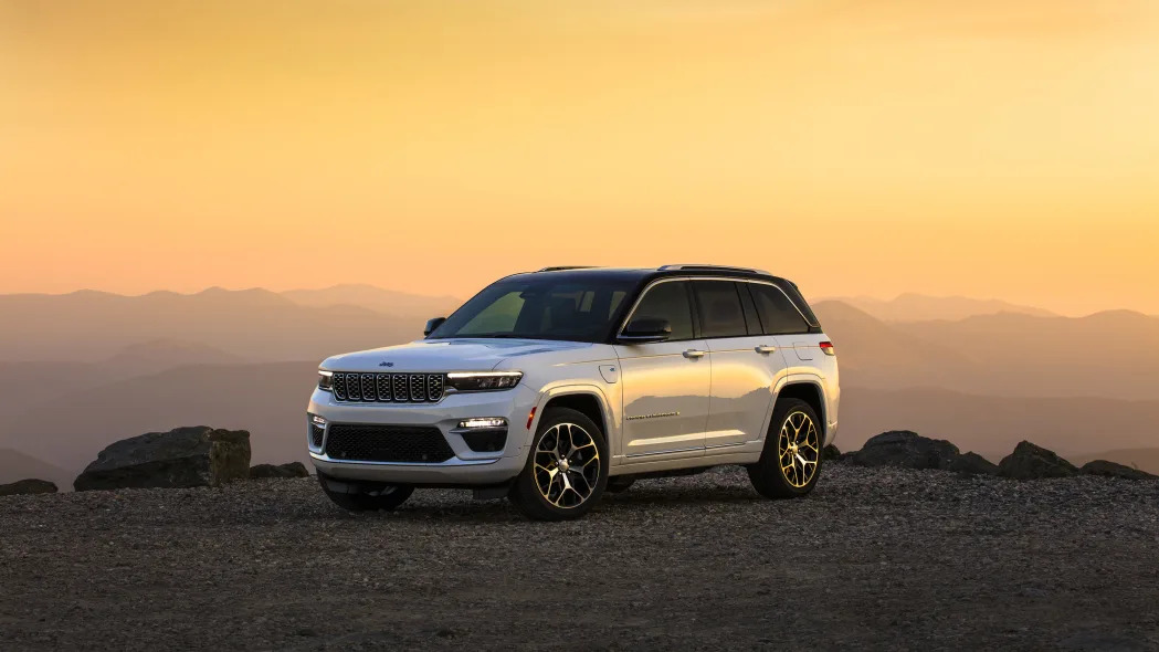 All-new 2022 Jeep� Grand Cherokee Summit Reserve