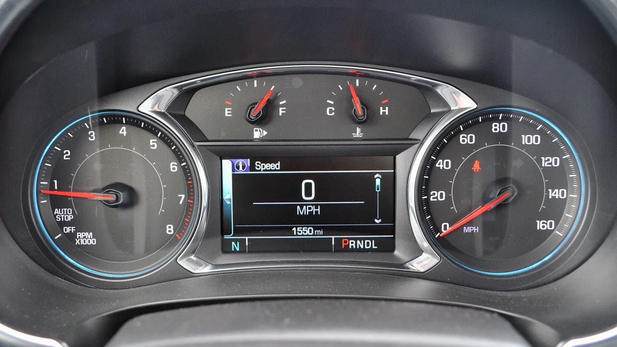 2016 Chevrolet Malibu gauges