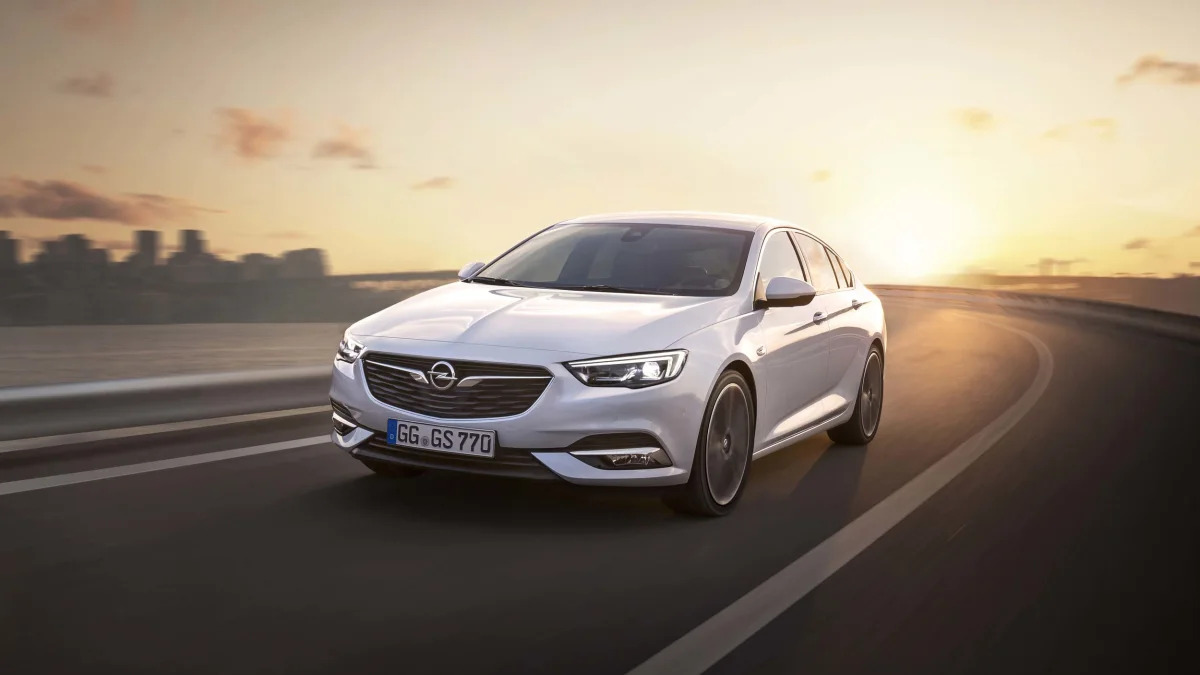 Opel Insignia Grand Sport sun