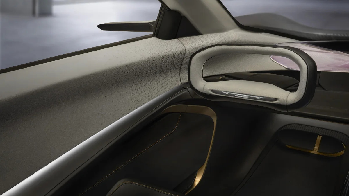 Chrysler Halcyon Concept interior.