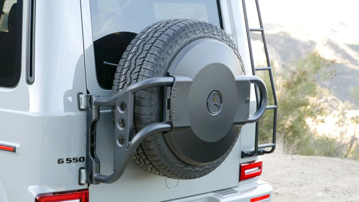 Mercedes-Benz G 550 Professional Edition Pro tire carrier