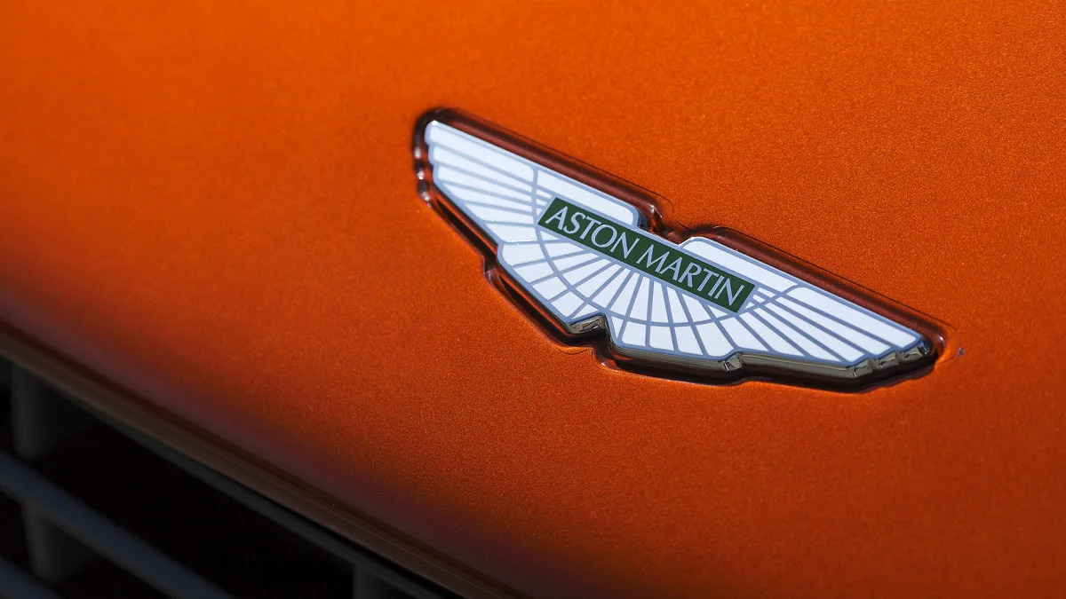 2017 Aston Martin DB11 badge
