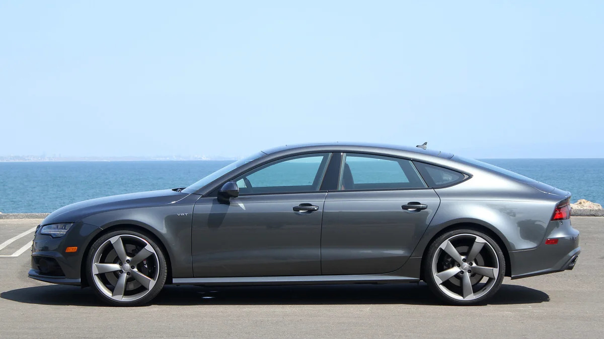 2016 Audi S7 side view