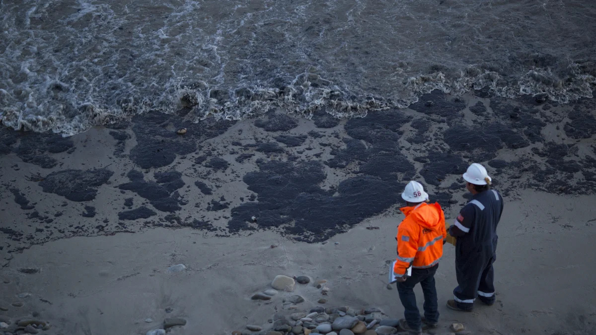 Ruptured Pipeline Spills Oil Along Santa Barbara Coast
