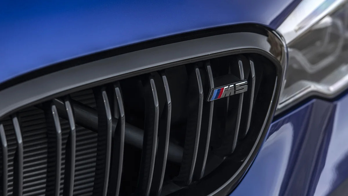 2019-bmw-m5-competition-review-12