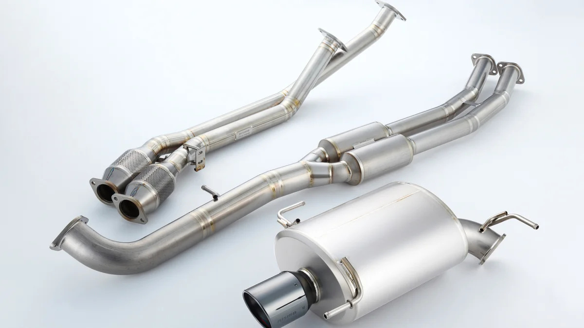 Nissan titanium exhaust system for classic GT-R models