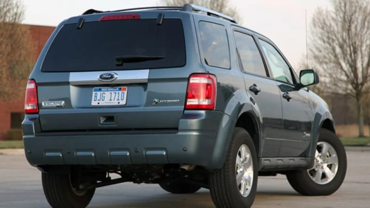 Review: 2010 Ford Escape Hybrid makes being green easy