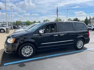 2012 Chrysler Town & Country Limited Edition