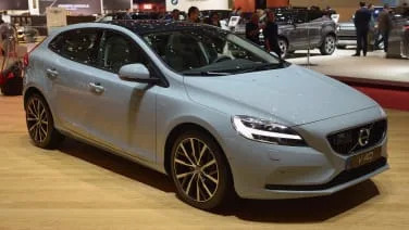 Volvo V40 to offer electric versions