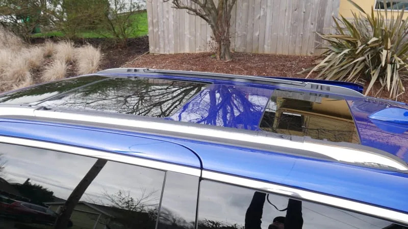 2021 Chrysler Pacifica Hybrid roof rack rails in place1