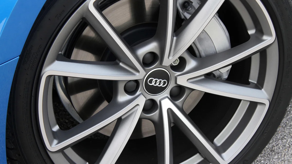 2017 Audi A4 wheel