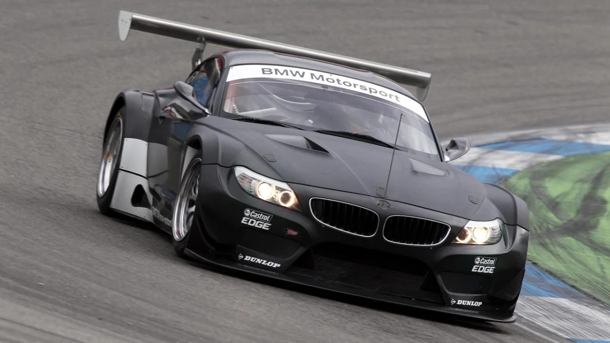 BMW Z4 GT3 undergoes first round of customer tests - Autoblog