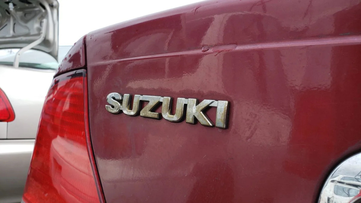 2004 Suzuki Verona in Northern California wrecking yard