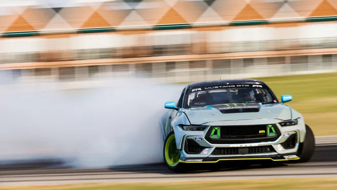 New 2024 Mustang Turned Into 1,300-Horsepower Formula Drift Car - The Car  Guide